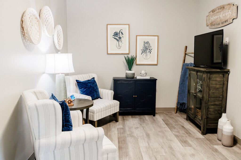 Living room of a unit in AAAL Tinton Falls